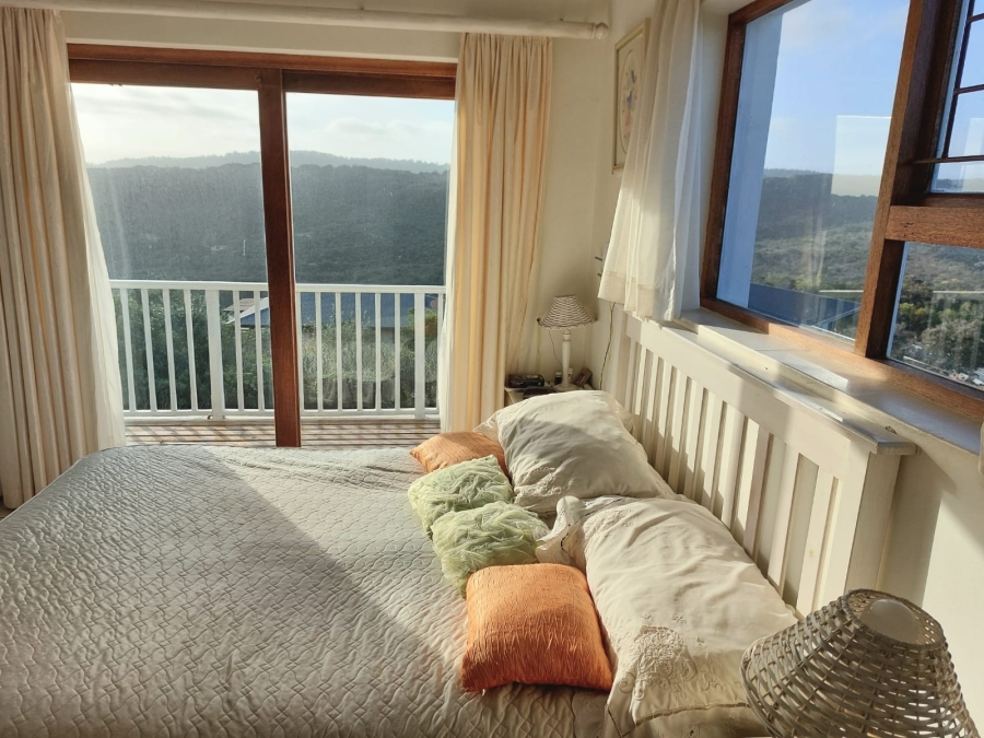 6 Bedroom Property for Sale in Cola Beach Western Cape